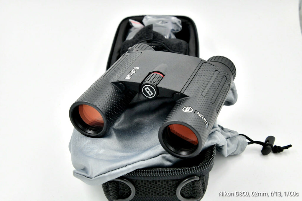 Binocolo Bushnell Nitro 10x25 